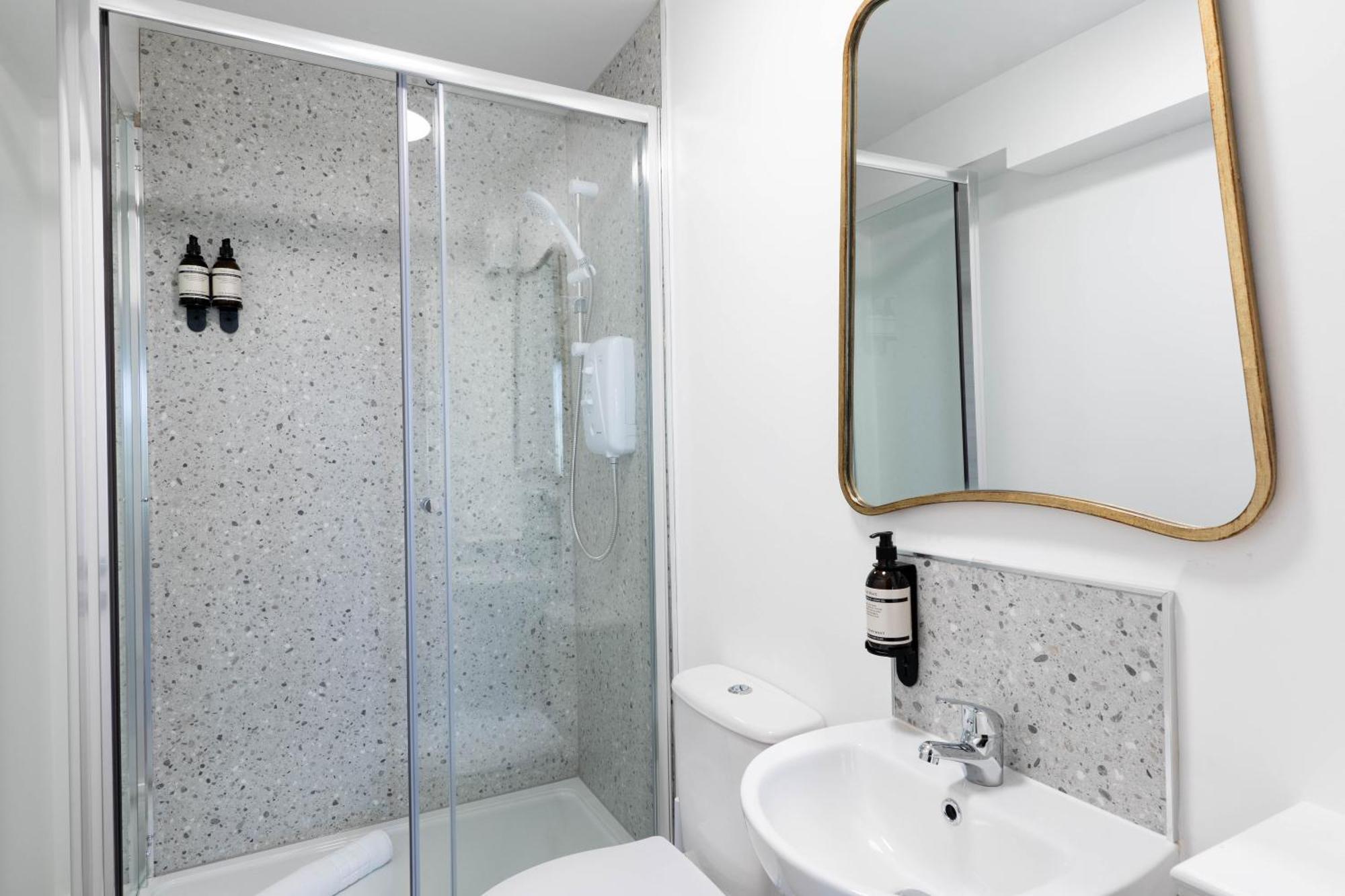 Wellington Place I Your Apartment بريستول المظهر الخارجي الصورة